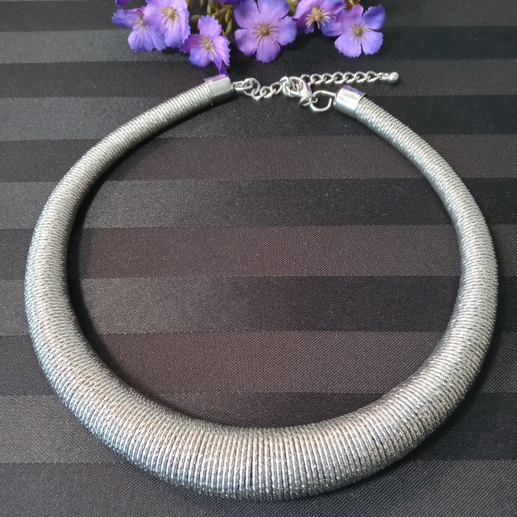 Silver Tone Necklace
